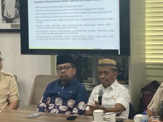 Bahlil Tegaskan Kritik Sah Asal Tak Rasis