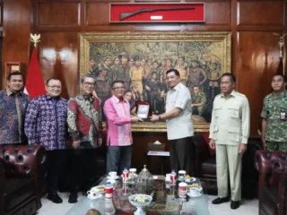 PKS Klarifikasi Pertemuan Sohibul Iman dan Menhan Sjafrie
