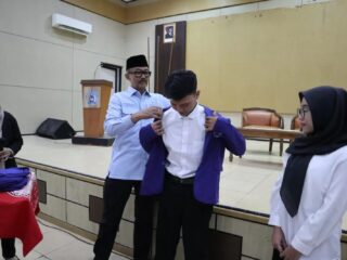 Agung Widyantoro Salurkan Beasiswa KIP Kuliah untuk Mahasiswa UMUS