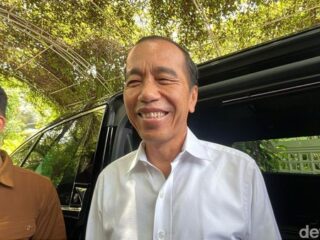 Jokowi Bantah Isu Ajak Politikus Gabung ke PSI