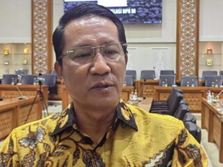 Menkum Persilakan Kubu Agus Gugat SK PPP Ke PTUN