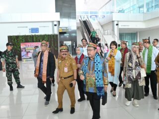 Yahya Zaini Dorong Penguatan Program Kesehatan dan Tenaga Kerja Kalteng