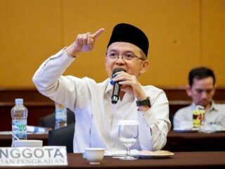Kiai Maman Sambut Penetapan Gus Dur Pahlawan Nasional
