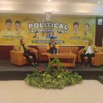 Sekjen DPP AMPI, Arief Rosyid Hasan (tengah)